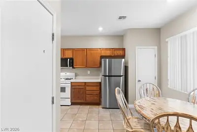 176 Almond Ridge Place Dining Area