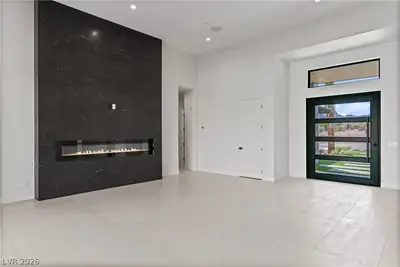 470 East Paradise Hills Drive Living Room