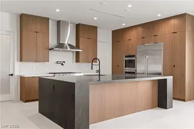 470 East Paradise Hills Drive Kitchen