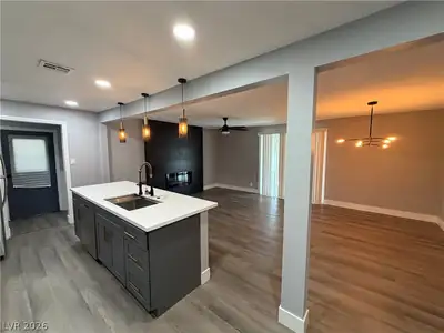 2021 Santa Clara Drive Kitchen
