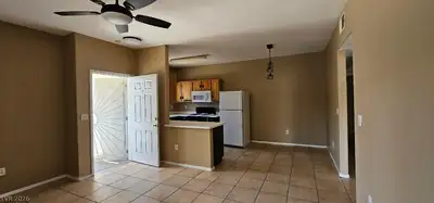 5655 East Sahara Avenue 1001 Dining Area