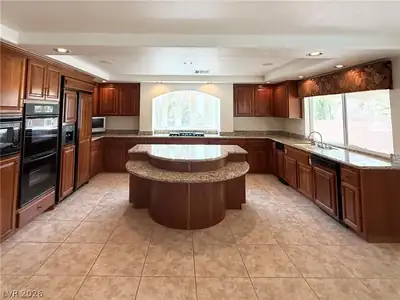 10981 Holyrood Court Kitchen