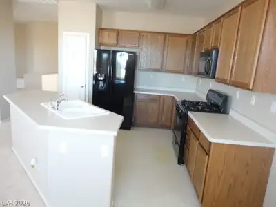 7018 Pacific Coast Street Kitchen