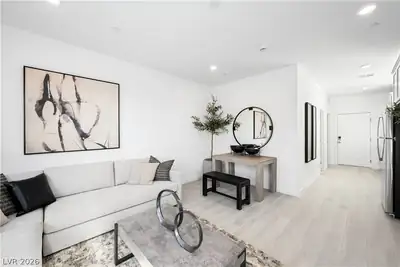 132 Harper Crest Avenue Living Room