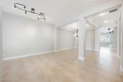 7270 Elessar Avenue Living Room