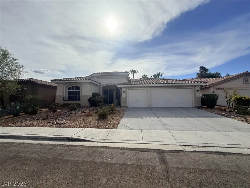 3139 Surf Spray Street
