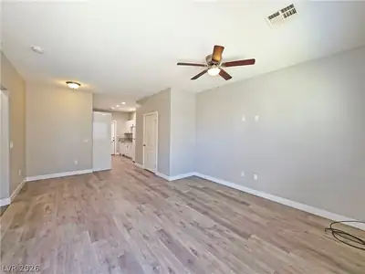1121 Sixshooter Avenue 1 Living Room