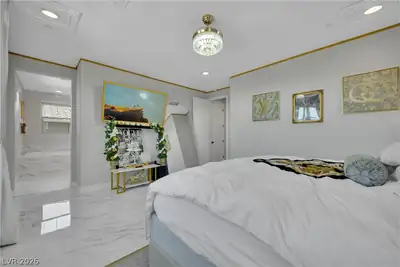2252 Bird Of Prey Street Primary Bedroom