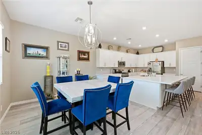 689 Corelli Cove Street Dining Area