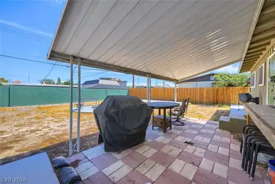 2728 Alcoa Avenue Patio