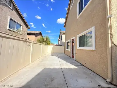 6534 Mocha Brown Court Yard
