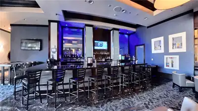 211 East Flamingo Road 818 Bar