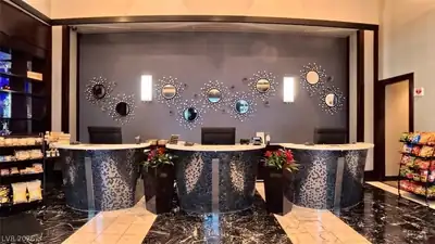 211 East Flamingo Road 818 Lobby