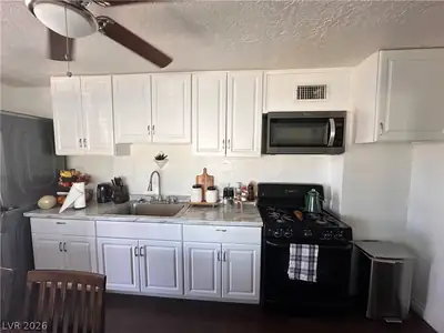 1952 H Street Kitchen