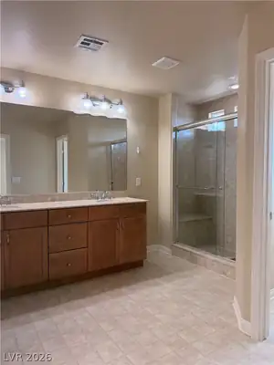 7068 Aspenwood Cellars Court Primary Bathroom