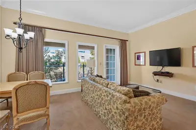 30 Strada Di Villaggio 243 Living Room