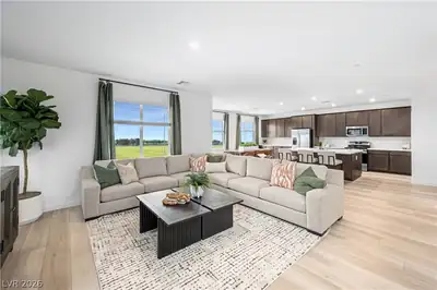 136 Harper Crest Avenue Living Room