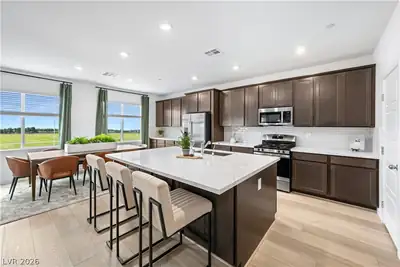 136 Harper Crest Avenue Kitchen