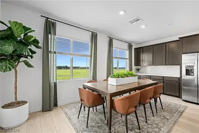 136 Harper Crest Avenue Dining Area