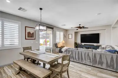 1274 Peppercorn Avenue Dining Area