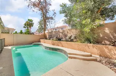 7527 Jacaranda Leaf Street Pool