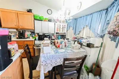 6092 Golden Nectar Way Dining Area