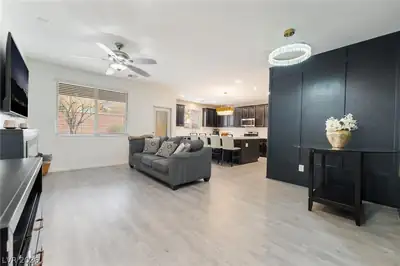 7710 Peaceful Trellis Drive Living Room