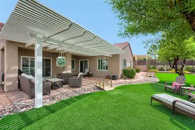 2381 Orangeburg Place Patio