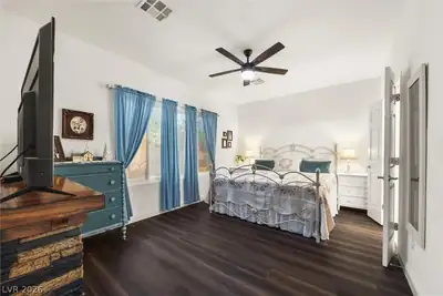7940 Fantail Drive Primary Bedroom