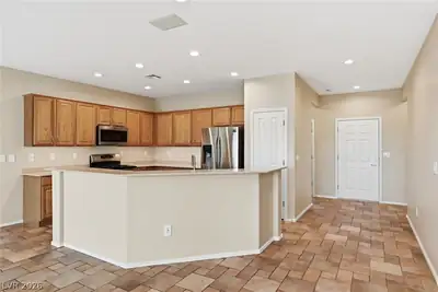 2559 Anani Road Kitchen