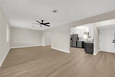 2109 Jansen Avenue Living Room