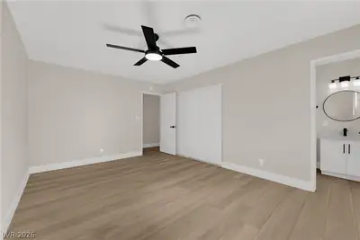 2109 Jansen Avenue Primary Bedroom