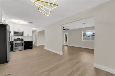2109 Jansen Avenue Dining Area