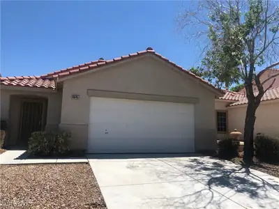 8645 GRAND PINE Avenue, North Las Vegas