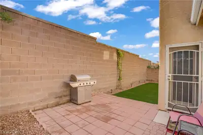 3205 Rainmaker Street Patio