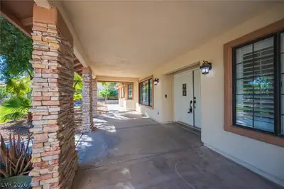 7100 King Solomons Court Patio