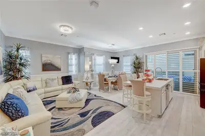 762 Praire Plume Street Living Room