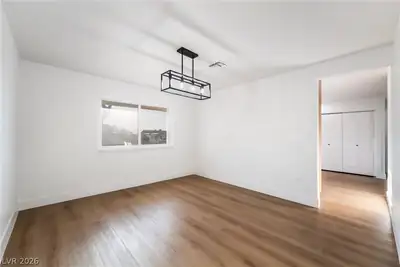 429 Crestway Road Dining Area