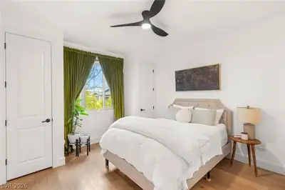 6 Sun Lily Lane Bedroom