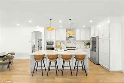 6 Sun Lily Lane Kitchen