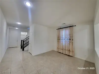 12281 Terrace Verde Avenue Entrance Foyer