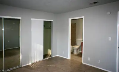 2762 Sidewinder C Bedroom