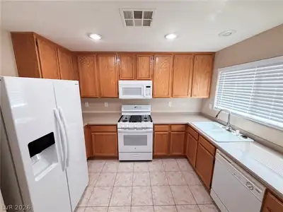 10263 Burning Bush Street Kitchen