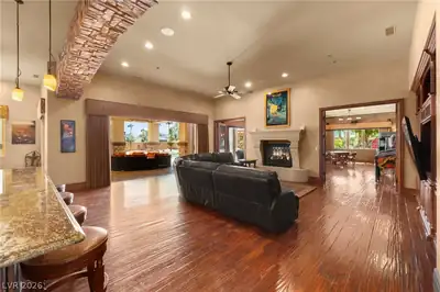 1065 Kratzer Circle Living Room
