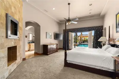 1065 Kratzer Circle Bedroom