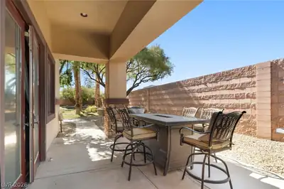 1065 Kratzer Circle Patio