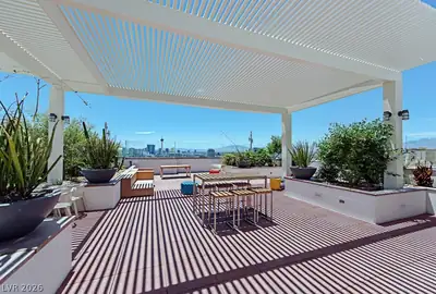 150 LAS VEGAS Boulevard 1513 Patio