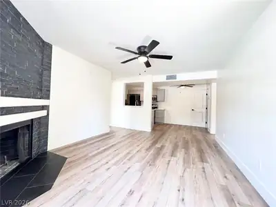230 MISSION CATALINA Lane 201 Living Room