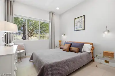 4 Strada Caruso Bedroom