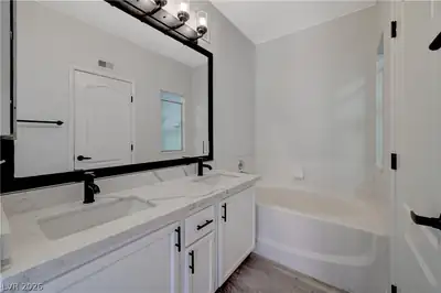 7717 Constanso Avenue 204 Primary Bathroom